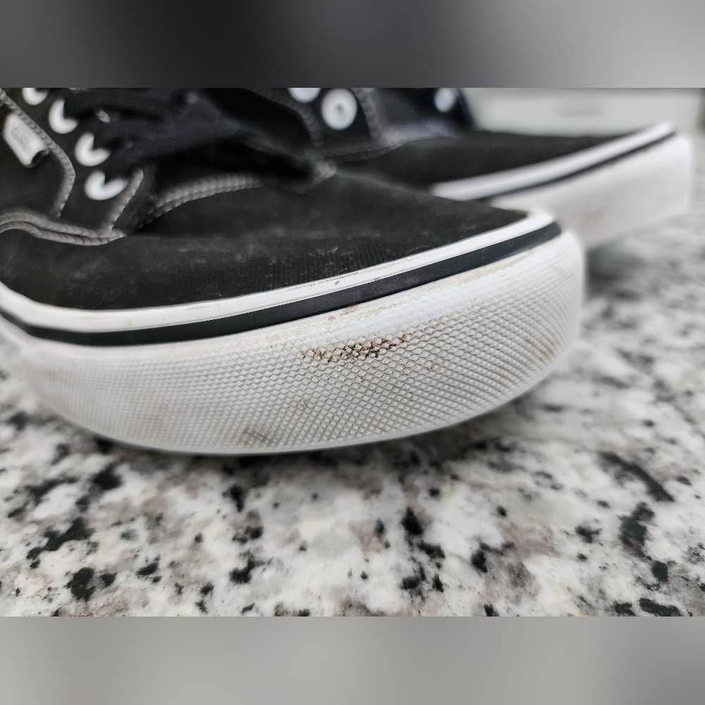 Vanz Shoes Black and White size 9.5 - Picture 6 of 7